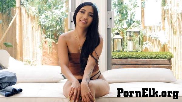 Paulina - Persistent and determined Latina [FullHD 1080p]