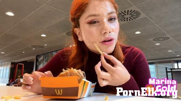 Marina Gold - CUM DRENCHED Teen Eats A Burguer Bukkake [FullHD 1080p]