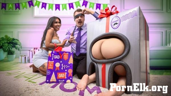 Jena LaRose, Mila Milkshake - The Perfect Father's Day Gift? Just Wrap His Wife's and Stepdaughter's Butts [FullHD 1080p]