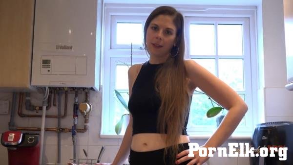 Alice Maze - Alice Masturbates and Gives You A Blowjob in the Kitchen POV [FullHD 1080p]