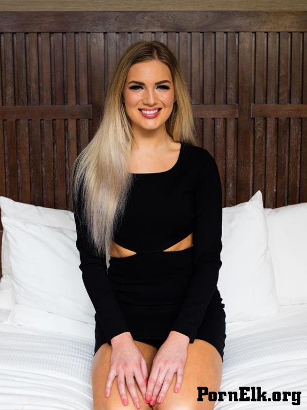 Christina Daniel - 19 Years Old - E400 - Casting [FullHD 1080p]