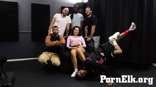 Satine Summers - Gangbang Creampie 449 with Satine Summers 2 [FullHD 1080p]