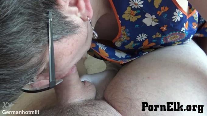 MyDirtyHobby: GermanHotMilf - blowjob in der Nylonschurze [FullHD 1080P]