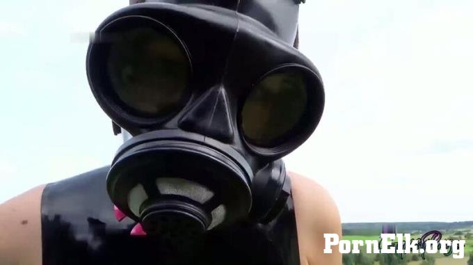MyDirtyHobby: GypsyPage - Latexkorper und Gasmasken-Fetisch im Freien [FullHD 1080P]