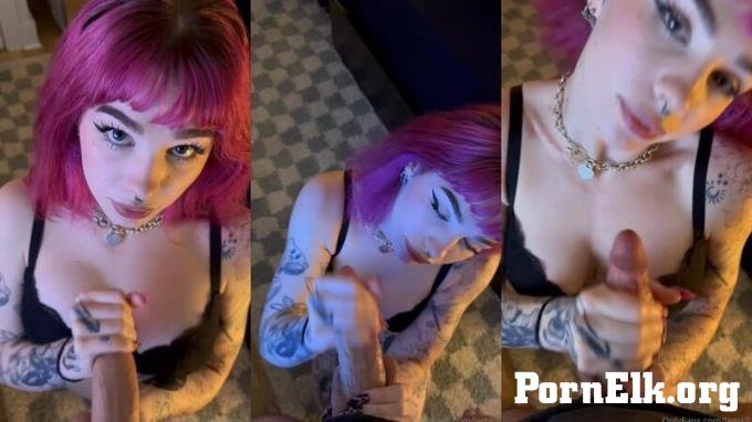 OnlyFans: Lems7 (Emily Oram) - Pink Hair Blowjob [FullHD 1080P]