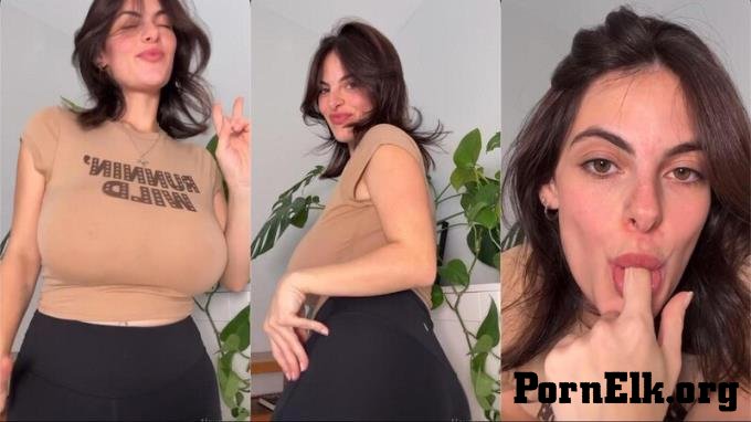 OnlyFans: Alexa Pearl - Dancing & Boucing [FullHD 724P]