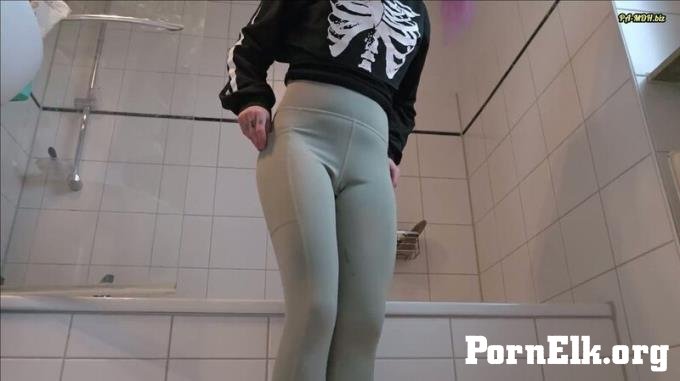 MyDirtyHobby: ViGothFox - OMG - Mein ERSTES Mal in die Leggings gepisst [FullHD 1080P]