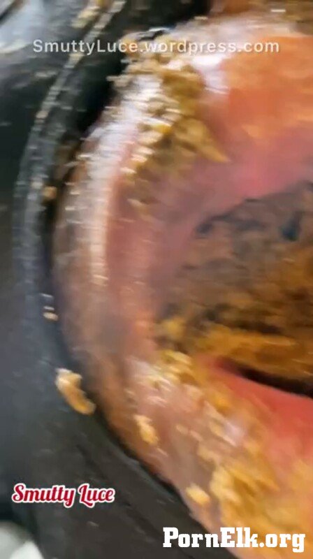 Smutty_Luce � Suffocating him with my Foul Smelling Dumps [SD 404P]