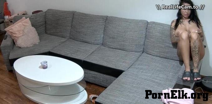 Reallifecam - Linda And Tibor Have Fun On Sofa 27.09.2025 [SD 600P]