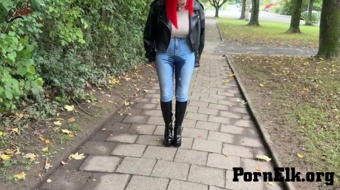 MyDirtyHobby: Cat-Coxx - Perverse public piss Schlampe - Ultra piss Flut bis die Blase leer ist [FullHD 1080P]