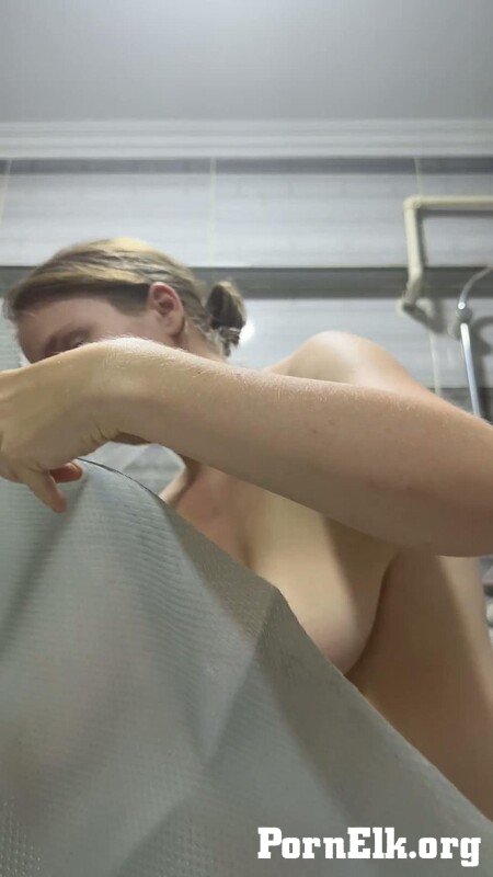 MyDirtyHobby: SweetLucy96 - Nackte Putzfrau [FullHD 1080P]