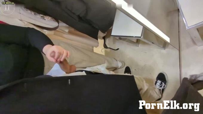 MyDirtyHobby: TheTemptingTwosome - Fast von Mitarbeiter erwischt - Riskanter Blowjob in der Umkl... [FullHD 1080P]