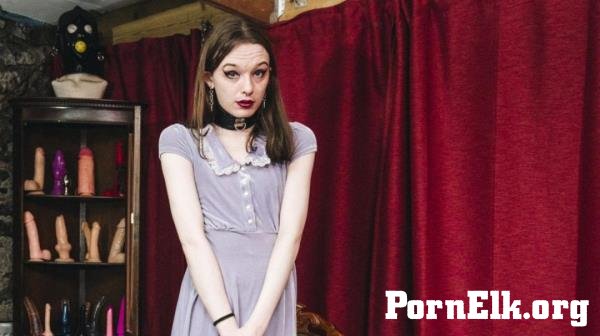 Gothic Bimbo - The Insatiable Gothic Bimbo [FullHD 1080p]