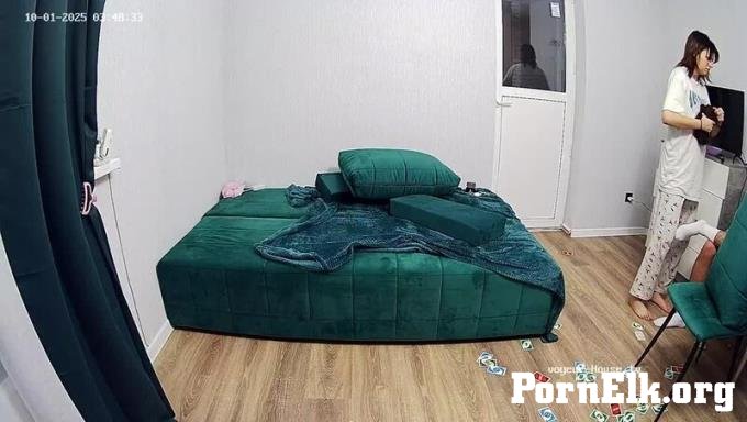 Voyeur-House - Luna And Friends Naked Kissing Fun 14.10.2025 Cam 2 [HD 720P]