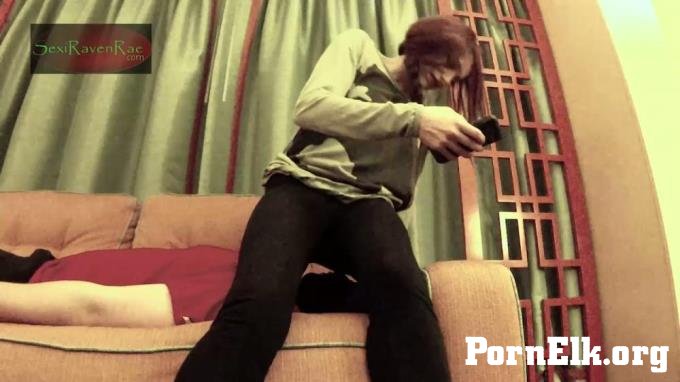 Sexiravenrae - Raven Rae - New Slave I�s Caught And Smothered [HD 720P]