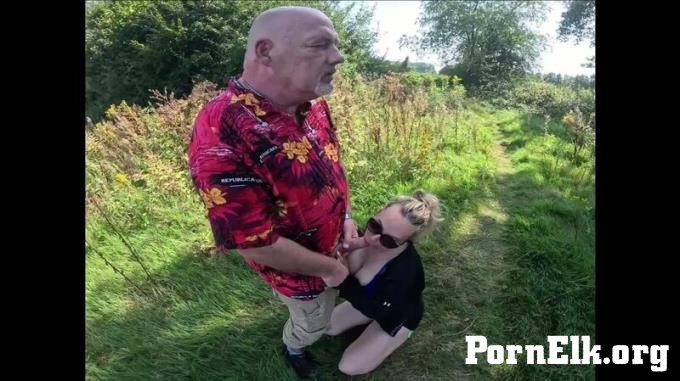 MyDirtyHobby: BeverlyAthaliavip - Outdoor Blowjob. Alter Mann verfuhrt mich. EGON KOWALSKI [FullHD 1080P]