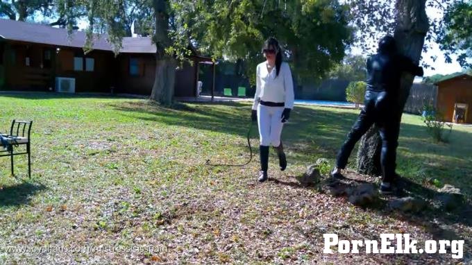 Mistress Isis Spain - Mistress Isis - VS76 Outdoor training [FullHD 844P]