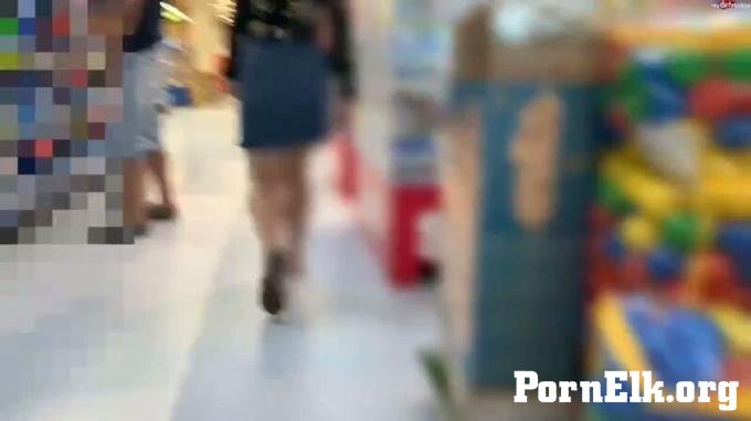 MyDirtyHobby: SteffiBlond - Krasse Duft Pfutze im Toys Geschaft - Dreister Public Piss [HD 720P]