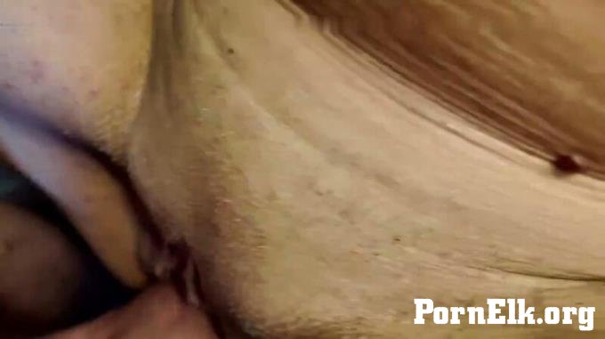 MyDirtyHobby: QueenofKingss - Geiler Fick auf dem Kuchentisch [HD 720P]