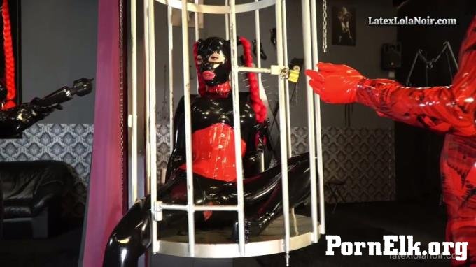 Rubberdolls - Latex Lara And Lola Noir - Used In The Birdcage [HD 720P]