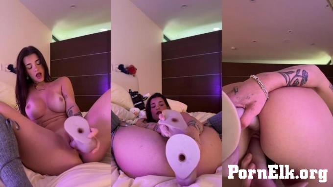 OnlyFans: arikytsya - Anal  Dildo DP [HD 720P]