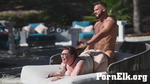 Busty Bexx - THICK AND HORNY BUSTY BEXX DRILLED BY A HUGE COCK [UltraHD 4K 2160p]