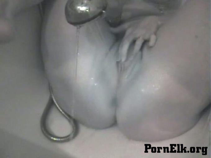 MyDirtyHobby: LuderChantal - SB Duschstrahl [HD 720P]