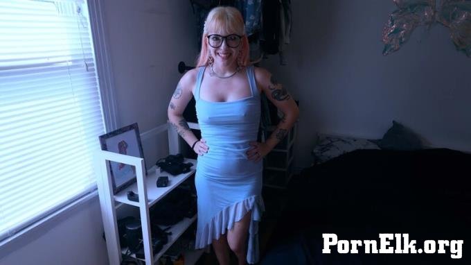 LilRedVelvet - Dinner with Mommy 4K [4K 2160P]