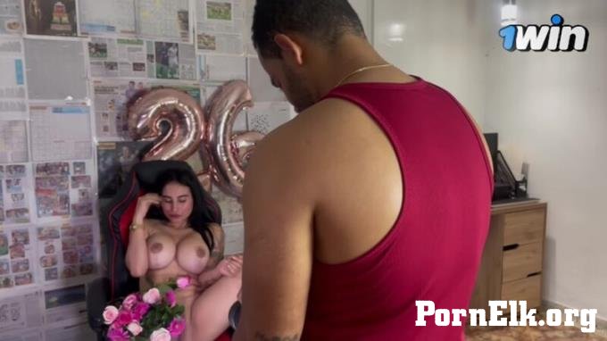 Jenifer Play ll - PHOTOGRAPHER FUCKS MY BIG HAIRY PUSSY DURING MY BIRTHDAY PHOTOSHOOT XXX FREE PORN [FullHD 1080P]