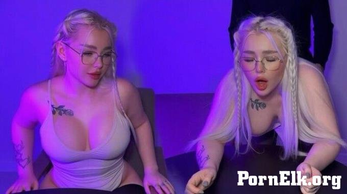 Blondessa - Blondessa - Blondessa stepsister left her camera on during her stream! I hope her parents don't find out ??  [FullHD 1080]