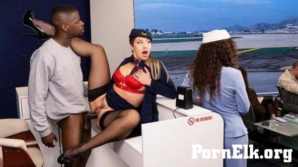 Melissa Stratton, Aleksa Mink - Airport Lounge Lizards Get Lucky: Part 1 [HD 720p]