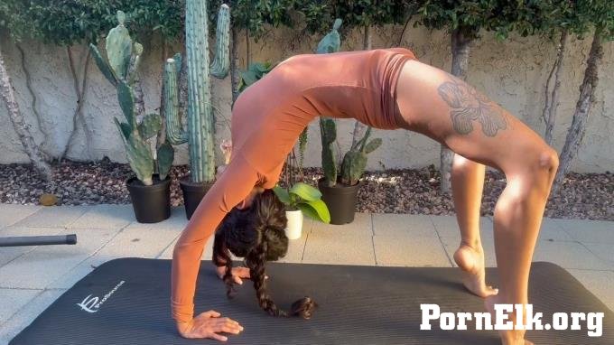 - BrownRani - INDIAN BRAT NEXT DOOR RUINS YOU  [HD 720]