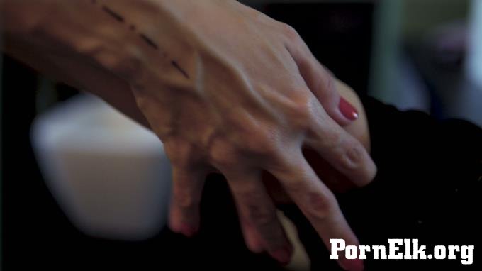 - TheAlexaCreed - Delightful Striptease  [4K 2160]