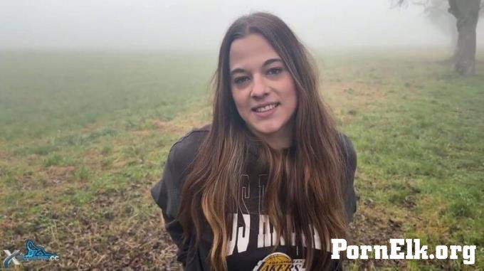 Luna_Lynn - Luna_Lynn - Wenn das meine Familie sieht - Erstes mal ?ffentlich NS  [FullHD 1080]