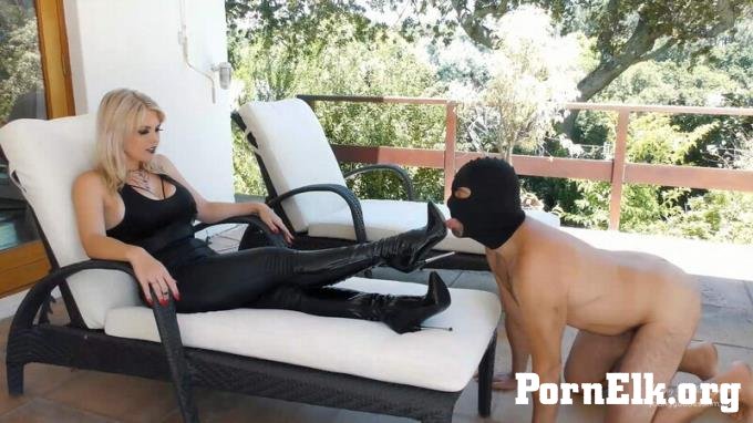 - Young Goddess Kim: Ygk - Bootlickers Existence  [FullHD 1080]