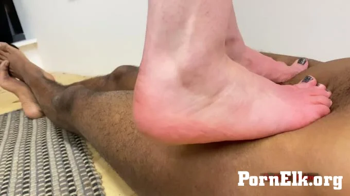 Sadistic Queens - Squishysax - Mistress Clarissa - Non Stop Ballbusting  [FullHD 1080]