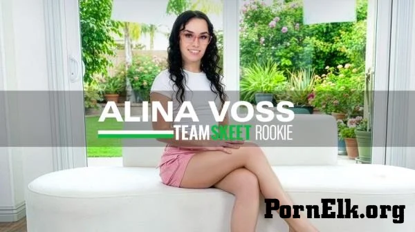 Alina Voss - Newcomer Alert: Petite Cutie Alina Voss Is Our Gift to You [FullHD 1080p]