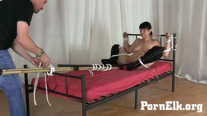 YvetteXtreme - Provozierter Orgasmus in Bondage  [HD 720]