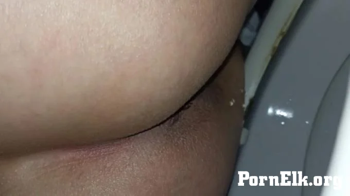 Daniita07  Latina big poop and pee  [HD 1280]