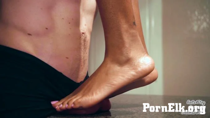 Goddess Wilde - Balls4play - Popping His Testicles  [FullHD 1080]