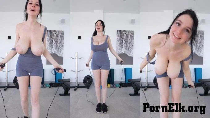 Laurine - Let's See How Many Rope Jumps Until My Boobs Fall Out  [FullHD 1080]