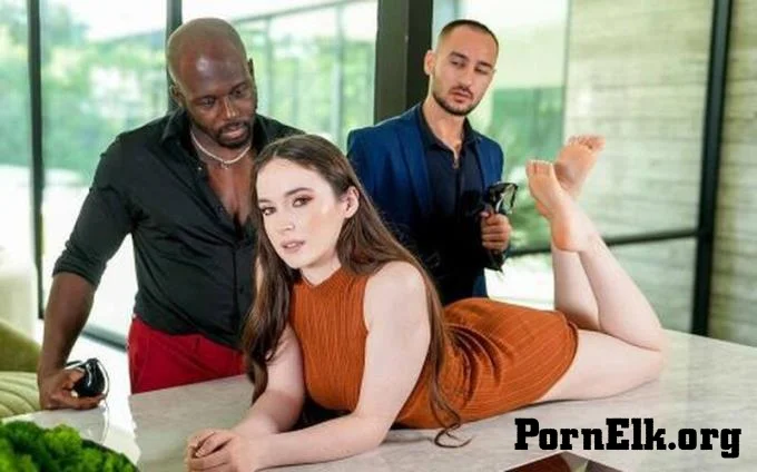 Hazel Moore - The Unexpected Trio  [FullHD 1080]