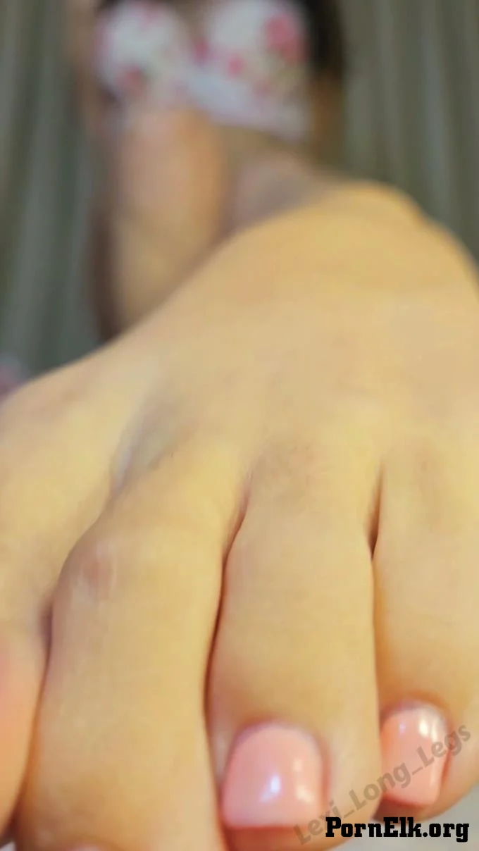 Lexi Long Legs - Spring Goddess Foot Worship Instructions  [FullHD 1080]