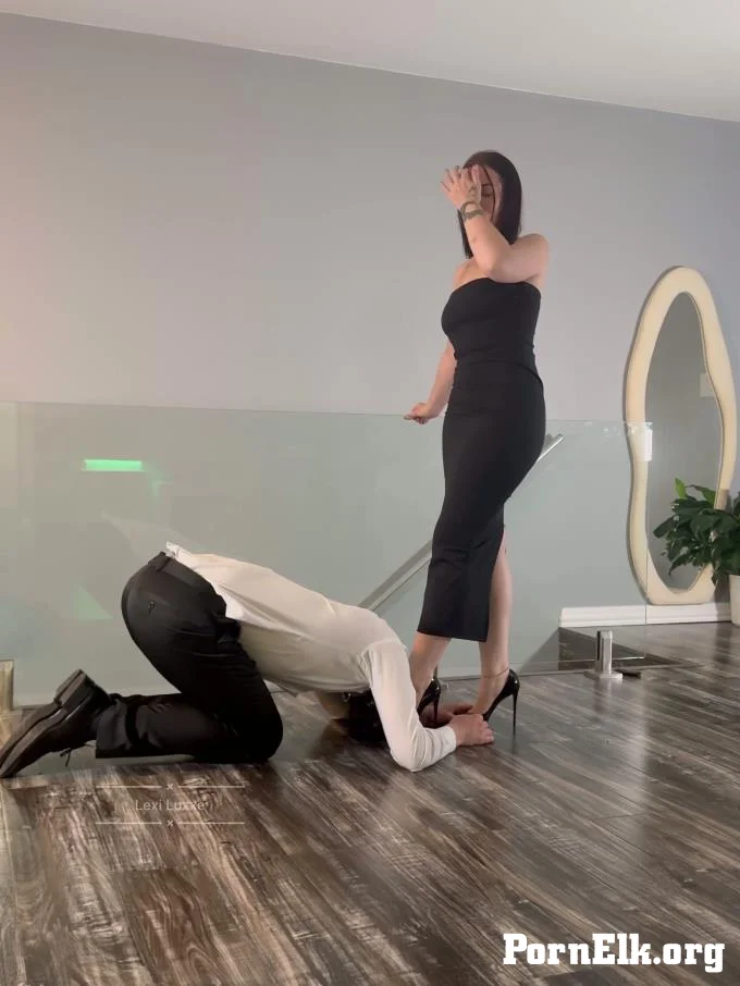 Lexi Luxxe - The Heel Ceremony  [4K 2160]