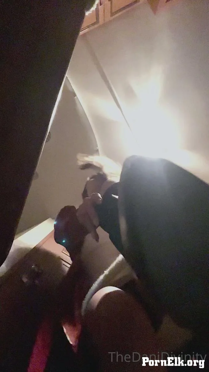 Dani Divinity - After a long day walking in these boots around Chicago Im sending these filthy sock  [FullHD 1080]