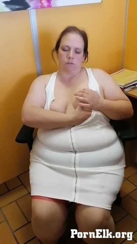 Nelle1276 - Geile Rezeptionistin  [FullHD 1080]