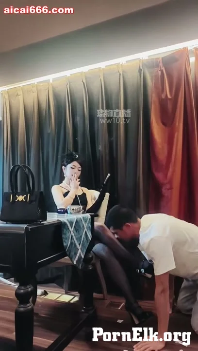 Chinese Queen Training 3271  [SD 408]