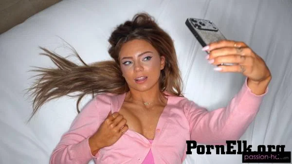 Jojo Austin, Arin Jones - Night Life [FullHD 1080p]