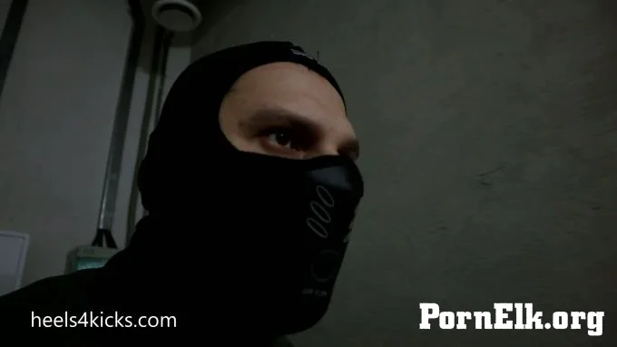 heelsicks - White Karate Gi - Tiffany destroys the gang with her bare feet  [FullHD 1080]