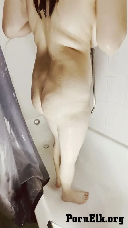 PaulaVelvet - Unter der Dusche - Und du beobachtest mich  [FullHD 1080]